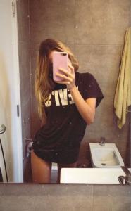 663988007: Chica busca chico en Málaga