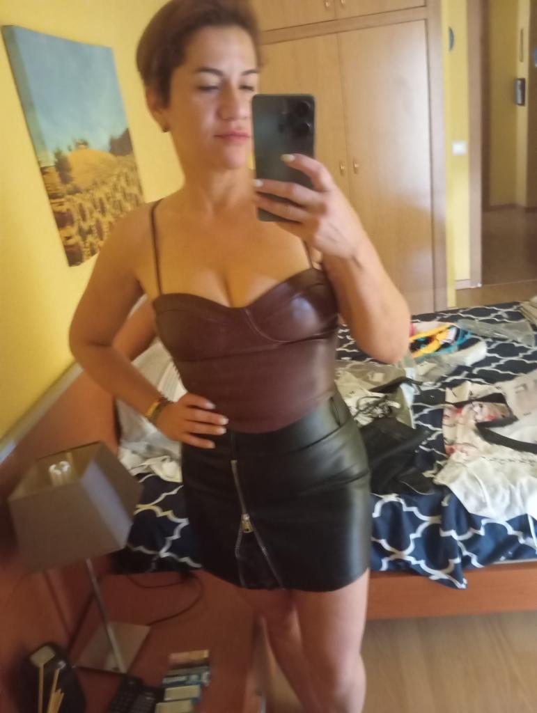 672017347: Chica busca chico en Málaga