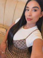 645227991: Chica busca chico en Barcelona