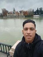 689326455: Chico busca chica en Madrid