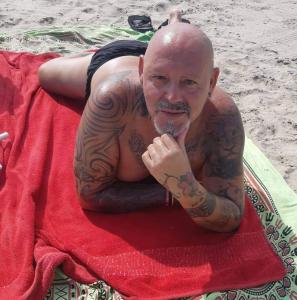 Chico busca chica en Valencia: 