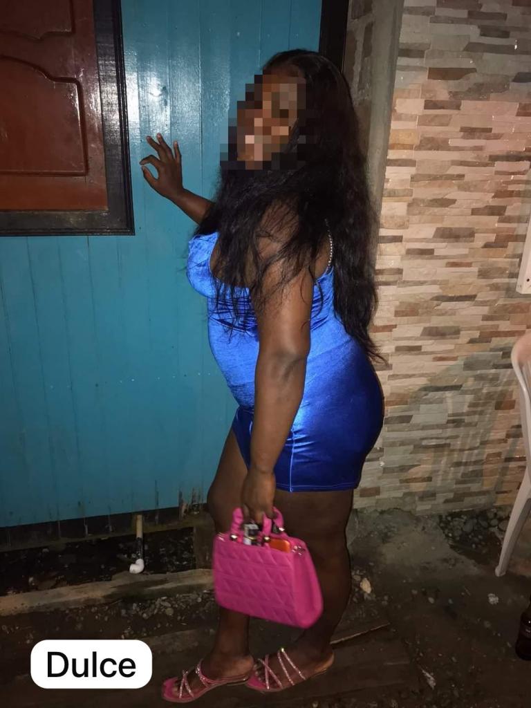 Chica busca chico en Huelva: 