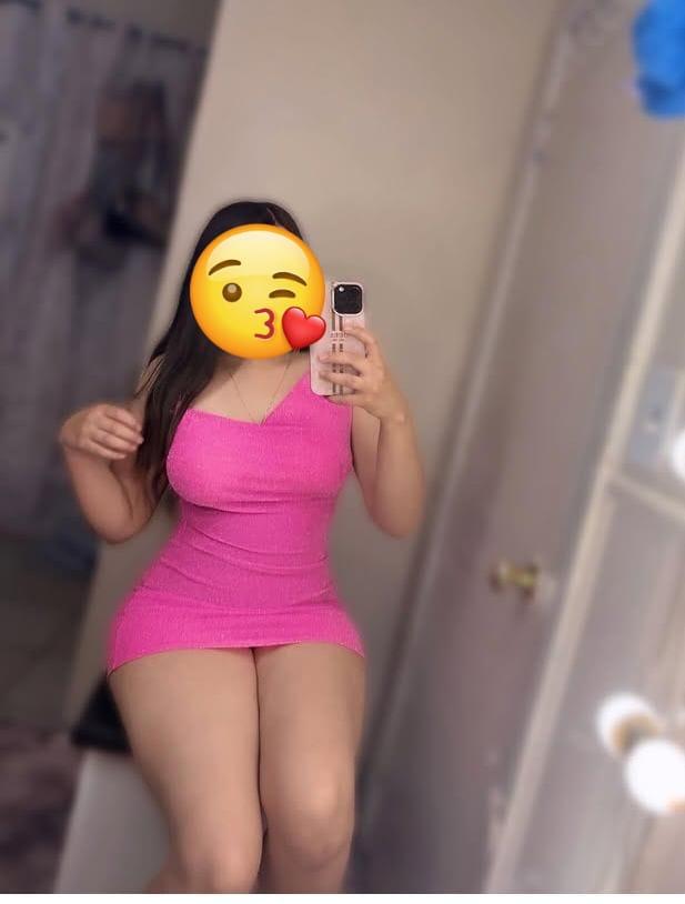 643866331: Chica busca chico en Lérida