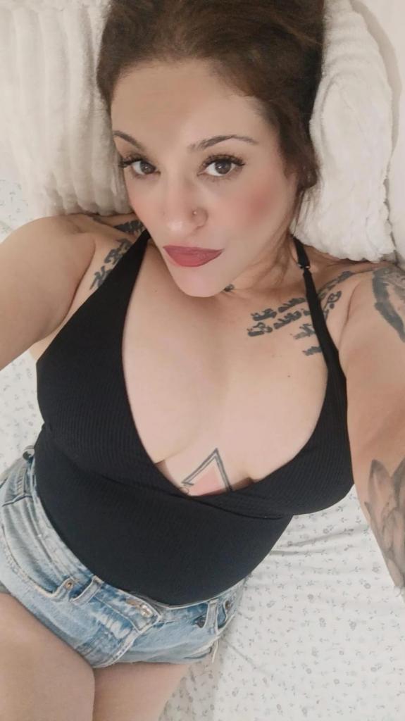 672863020: Chica busca chico en Valencia