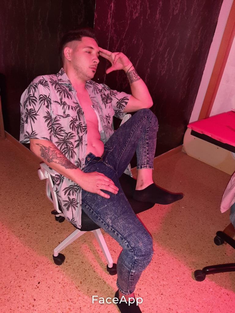 673051219: Chica busca chico en Alicante