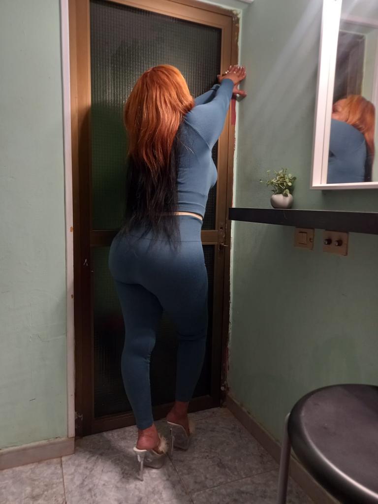 Chica busca chico en Tenerife: 