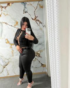660868769: Chica busca chico en Granada