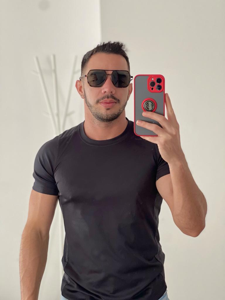 671151433: Chico busca chica en Las Palmas