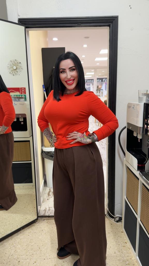 687076162: Chica busca chico en Las Palmas