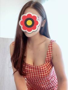 692669693: Chica busca chico en Barcelona