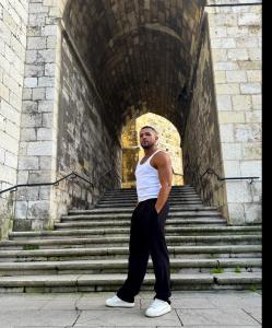 683162550: Chico busca chica en Madrid