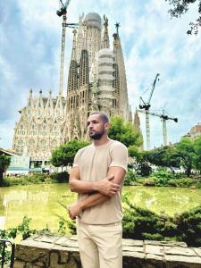 683162550: Chico busca chica en Madrid