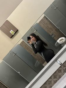 613540643: Chica busca chico en Madrid