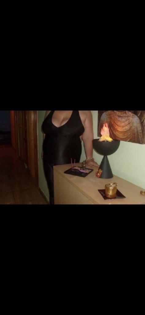 663807852: Chica busca chico en Mallorca