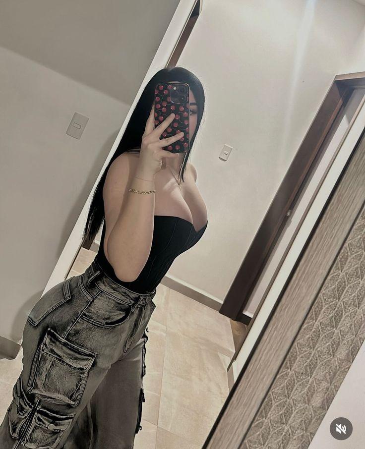 Chica busca chico en Tenerife: 