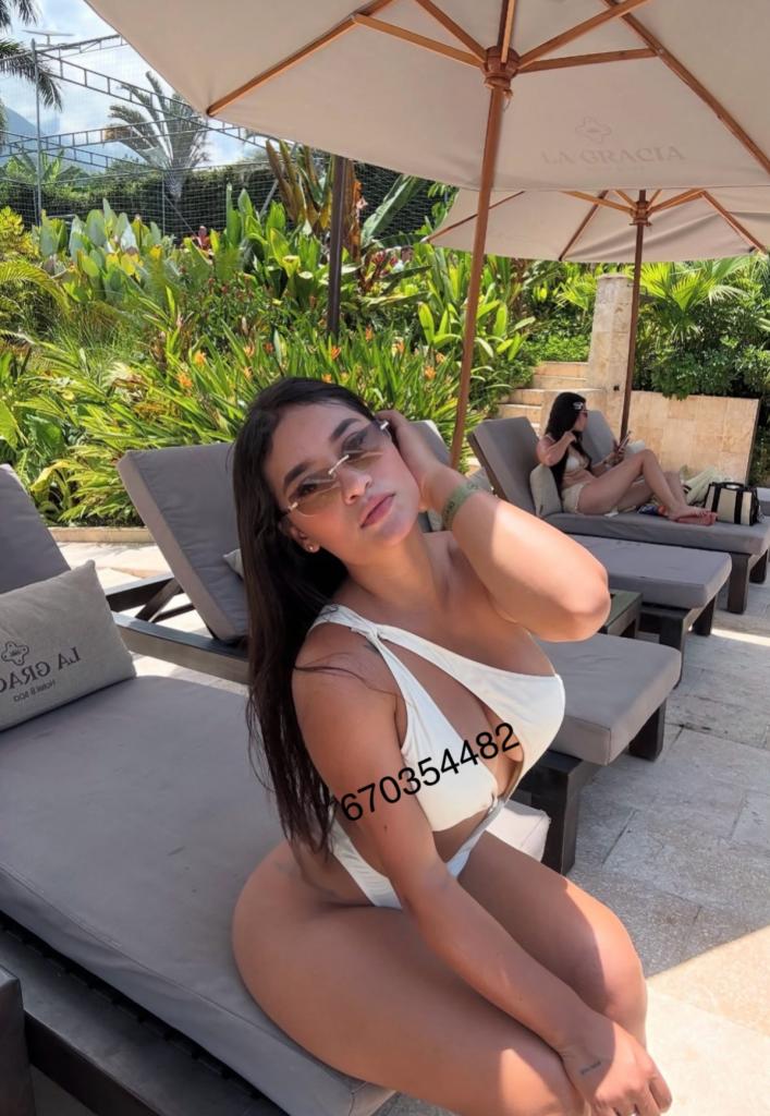 Chica busca chico en Menorca: 