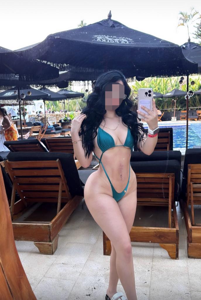 Chica busca chico en Almería: 