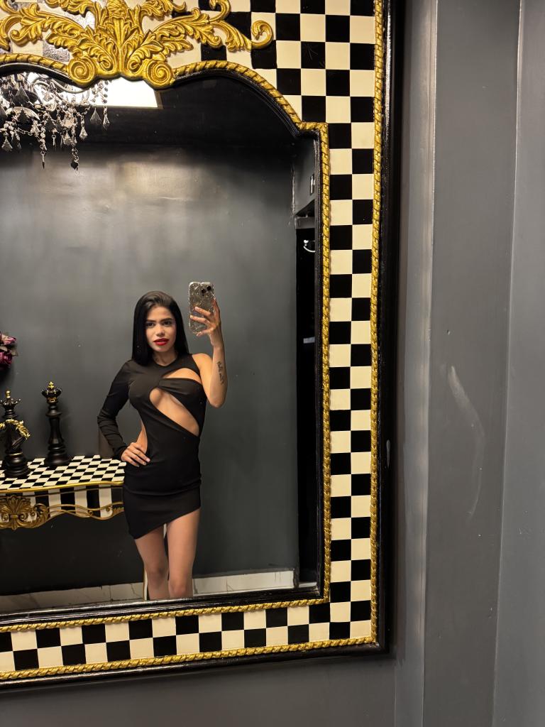 Chica busca chico en Almería: 