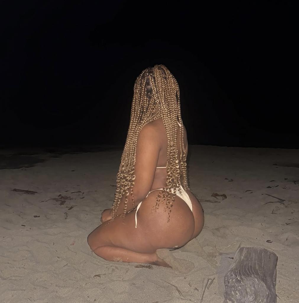 Chica busca chico en Cádiz: 