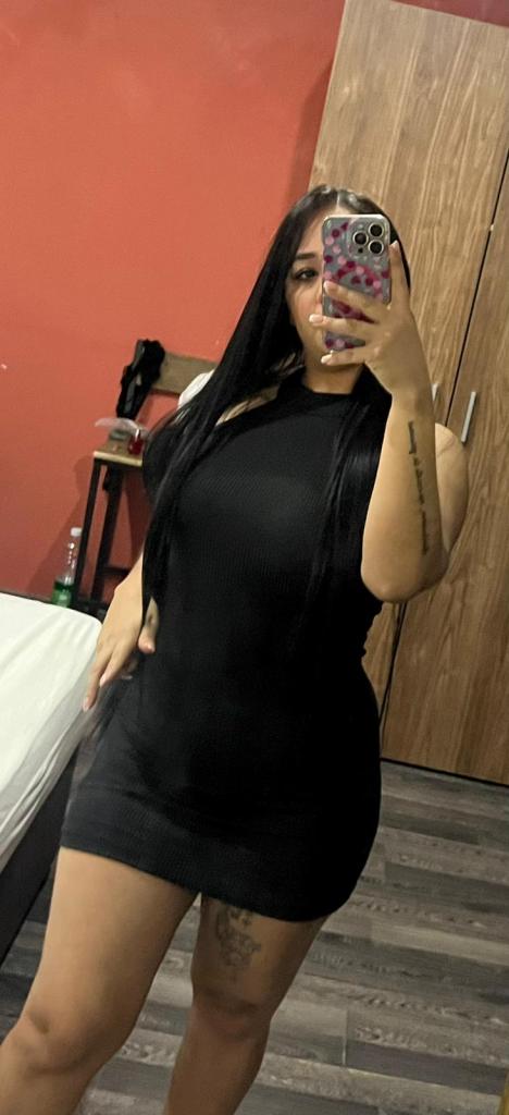 Chica busca chico en Granada: 