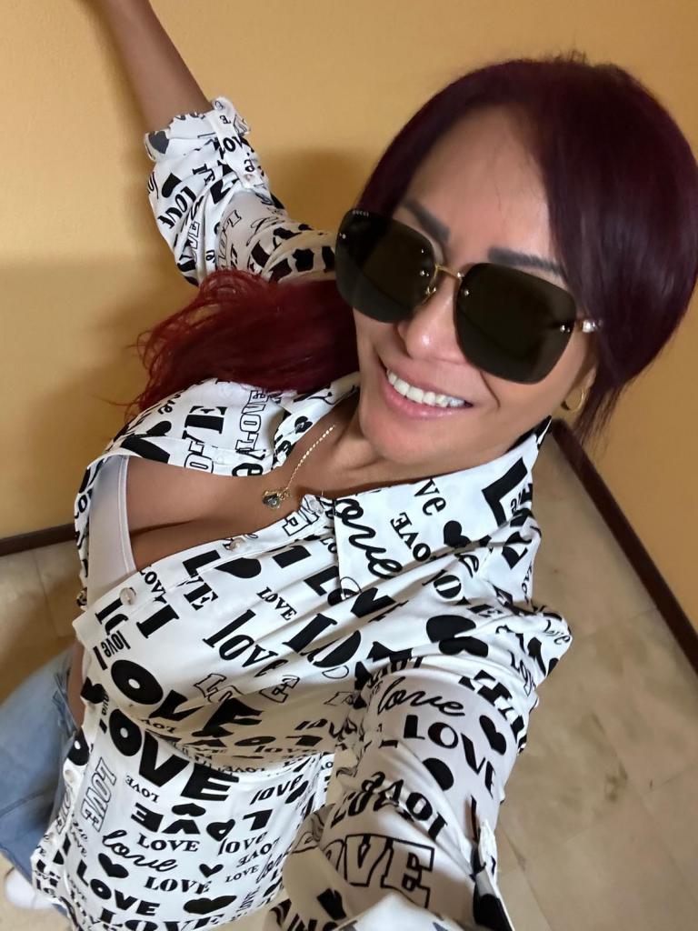 601503311: Chica busca chico en Orense