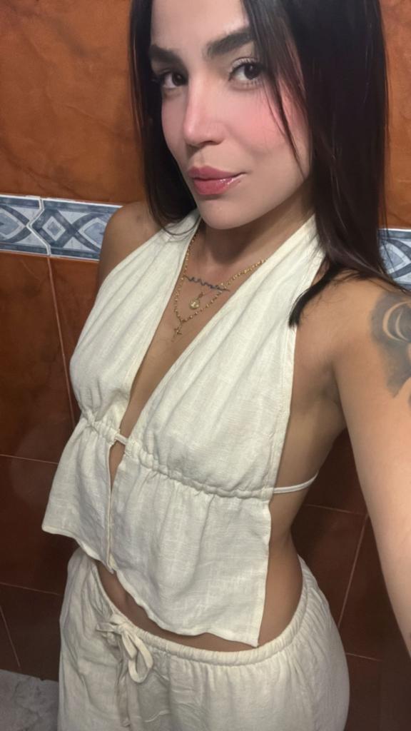 611265138: Chica busca chico en Málaga