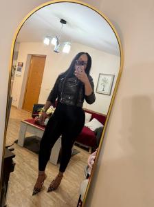 672562367: Chica busca chico en Orense