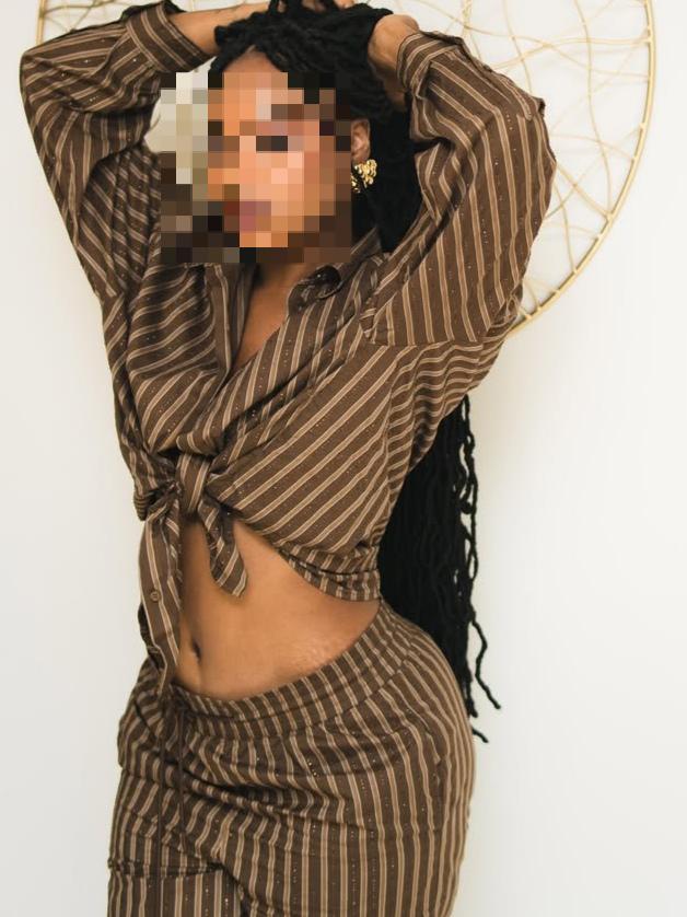 Chica busca chico en La Coruña: 