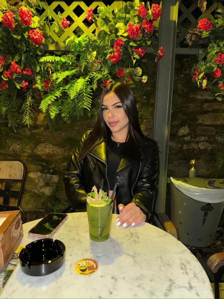 Chica busca chico en Sevilla: 