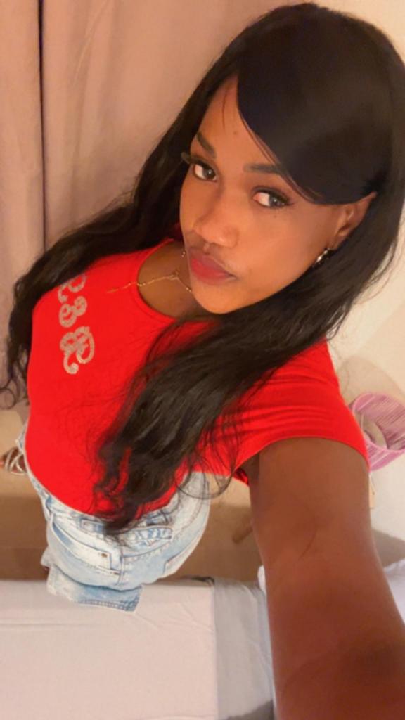 Chica busca chico en Sevilla: 