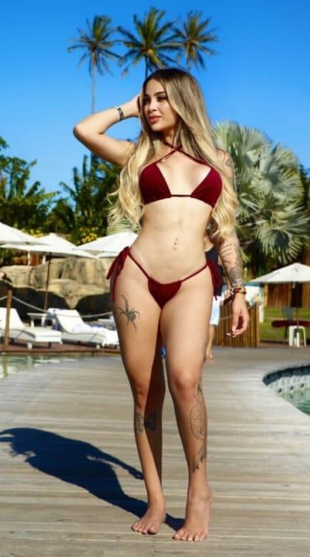 Chica busca chico en Almería: 