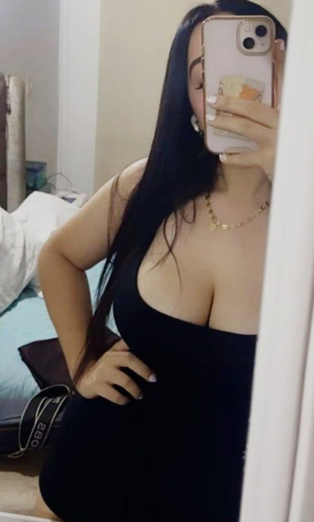 631581883: Chica busca chico en Asturias