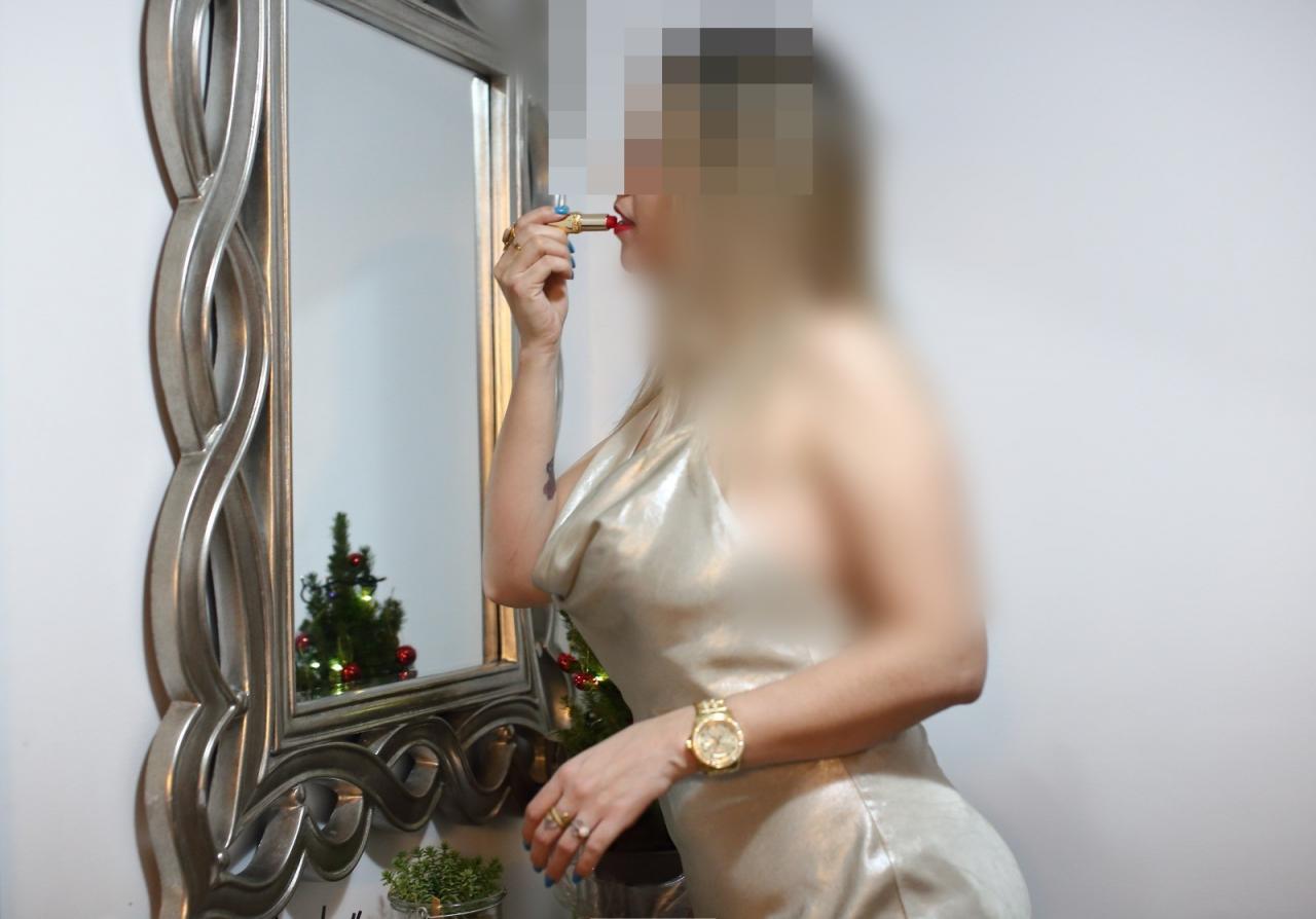 Chica busca chico en Huelva: 