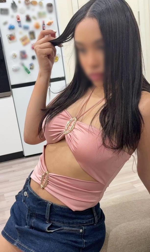 Chica busca chico en Granada: 