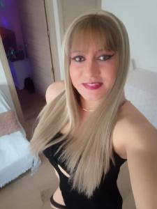 631197552: Transexual en Huelva