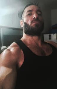 603897404: Chico busca chica en Murcia