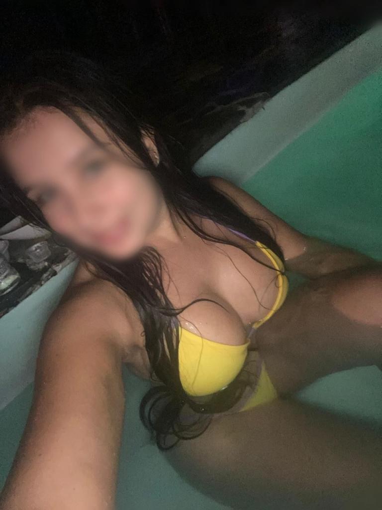 Chica busca chico en La Coruña: 