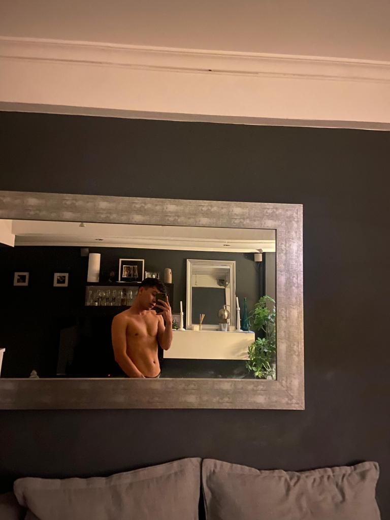 Chica busca chico en Asturias: 