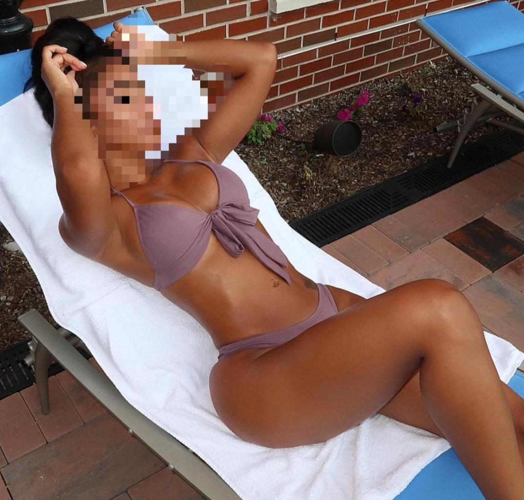 Chica busca chico en Cádiz: 