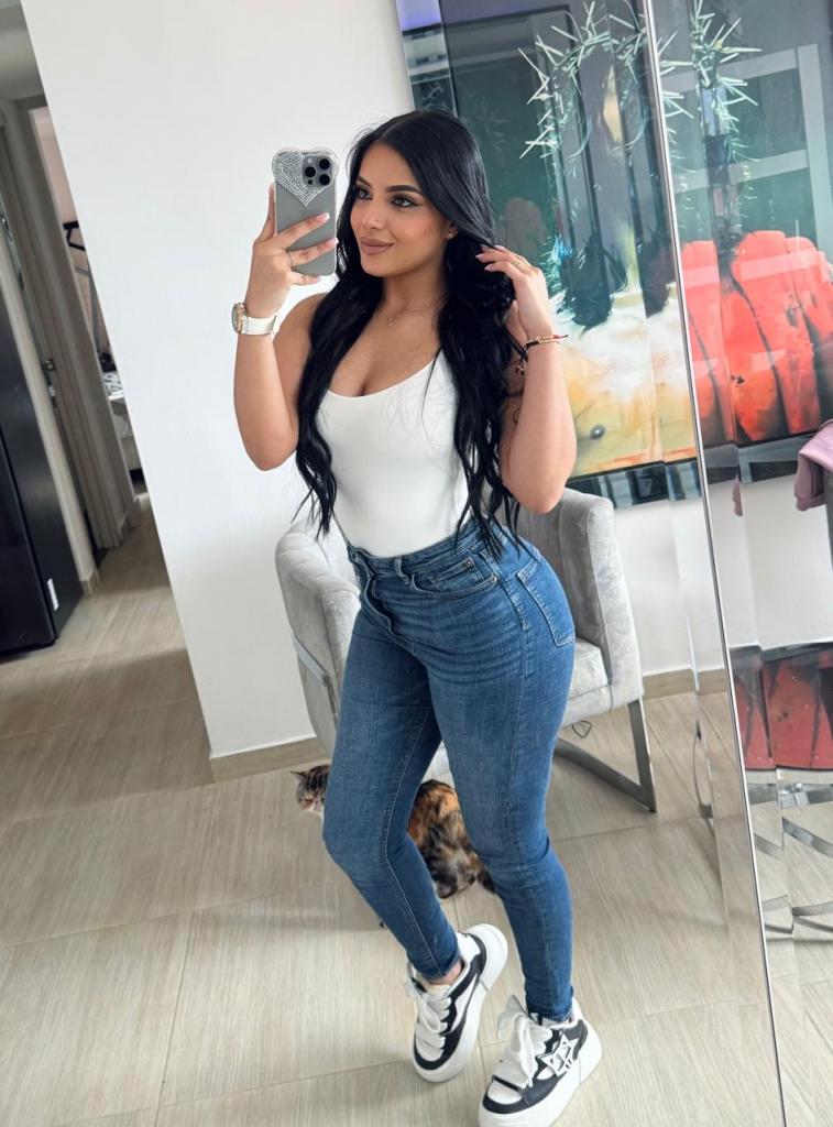 Chica busca chico en Cádiz: 