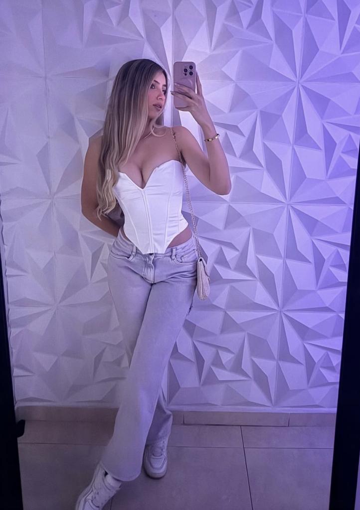 Chica busca chico en Granada: 