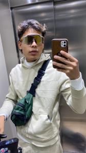 617544101: Chico busca chica en Madrid