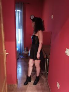 664779287: Chica busca chico en Valencia
