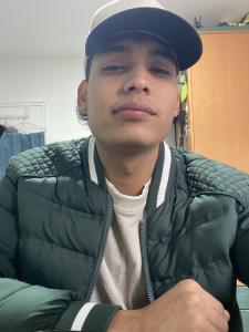 617544101: Chico busca chica en Madrid