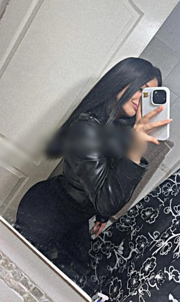 Chica busca chico en Granada: 