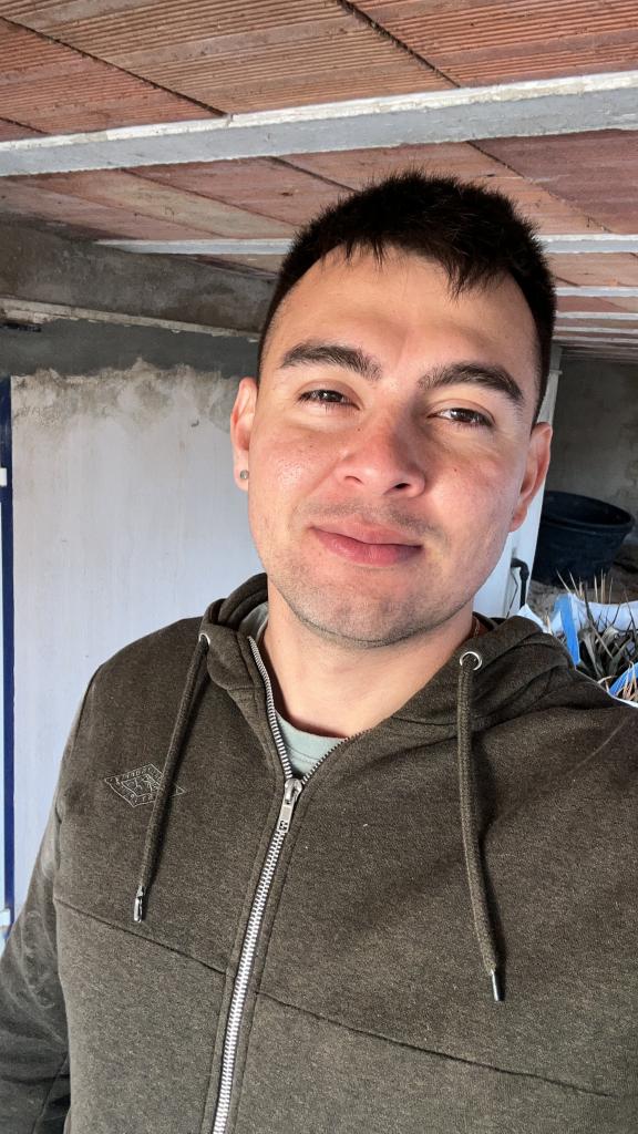 Chico busca chica en Málaga: 