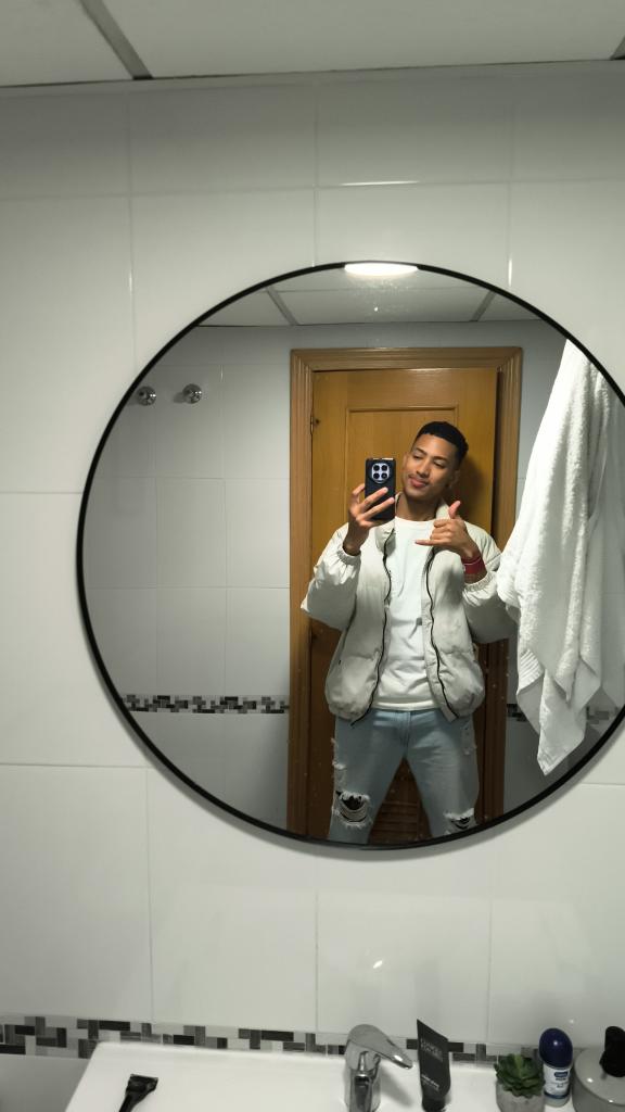 Chico busca chica en Málaga: 