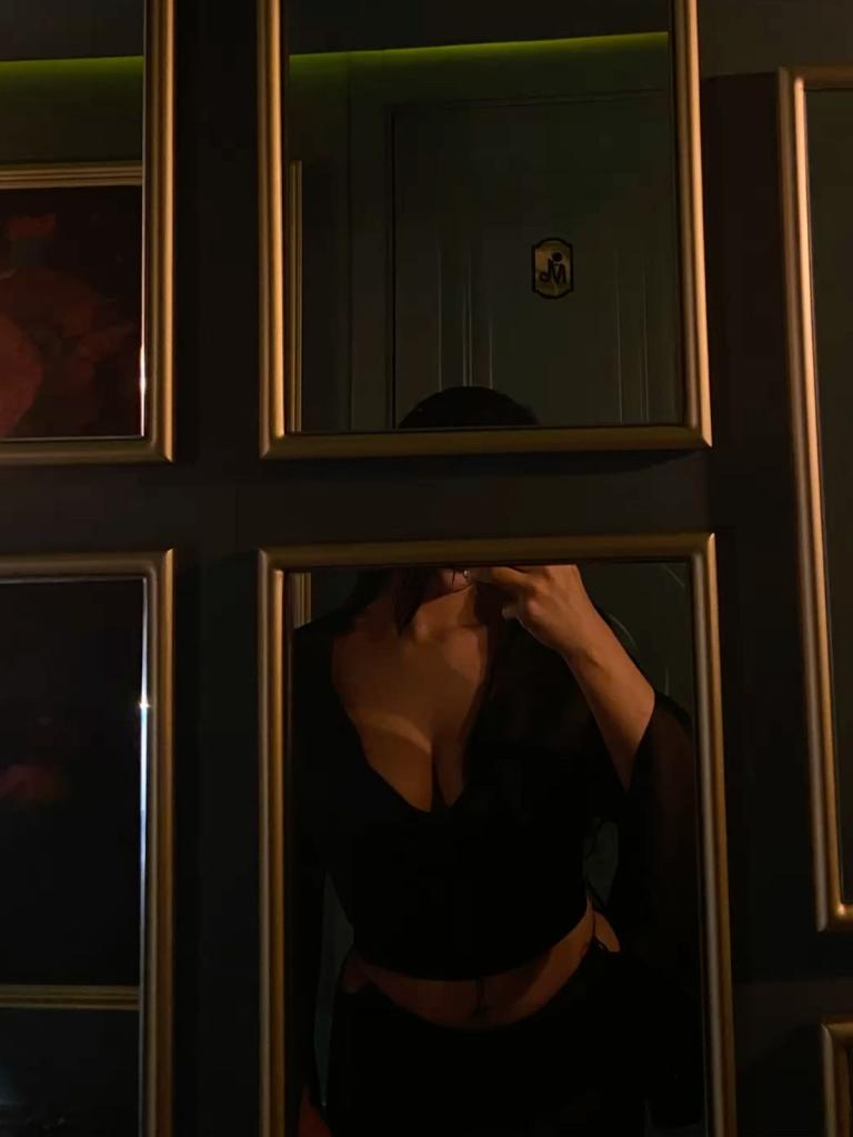 Chica busca chico en Granada: 