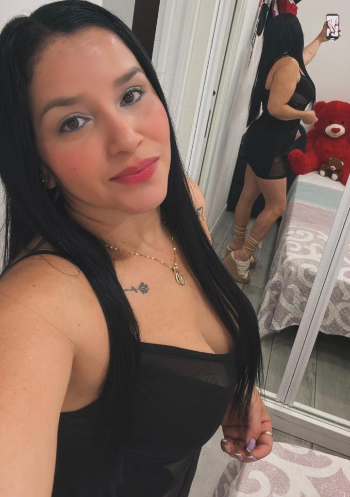 Chica busca chico en Cádiz: 