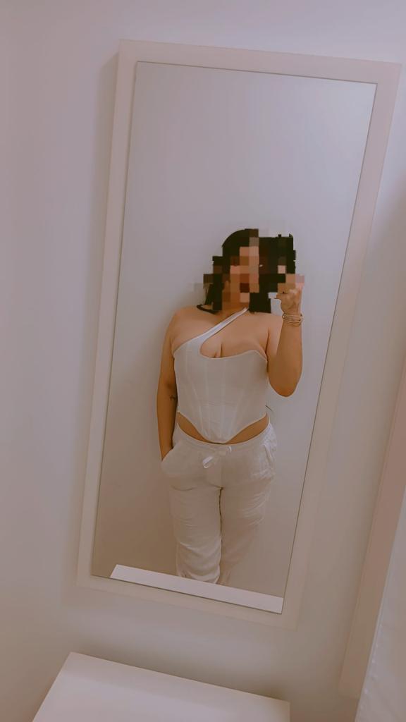 631193129: Chica busca chico en Madrid